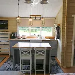 Privaatne Ja Stiilne Majake Terrassiga