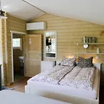 Privaatne Ja Stiilne Majake Terrassiga * Kuusiku