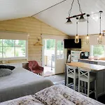 Privaatne Ja Stiilne Majake Terrassiga Apartamento *