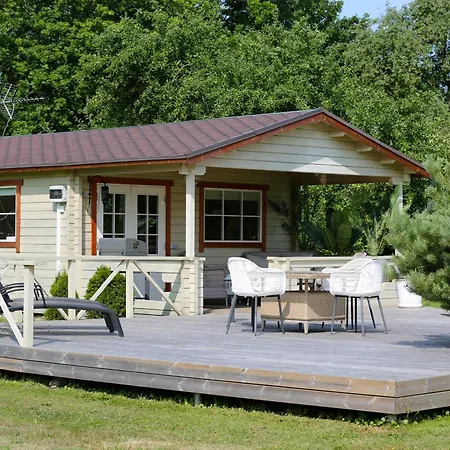 Privaatne Ja Stiilne Majake Terrassiga Apartamento *