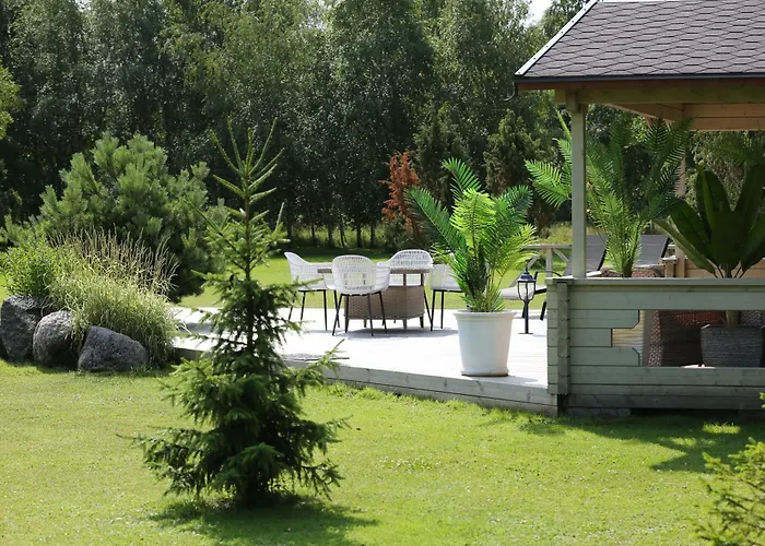 Privaatne Ja Stiilne Majake Terrassiga Kuusiku